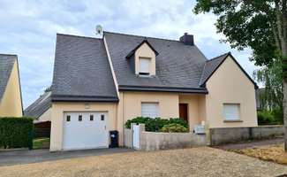 Photo Location maison Pocé-les-Bois