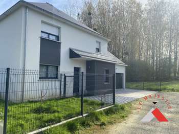 Photo Location maison Québriac