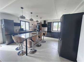 Location maison 8 pièces Saint-Erblon 35