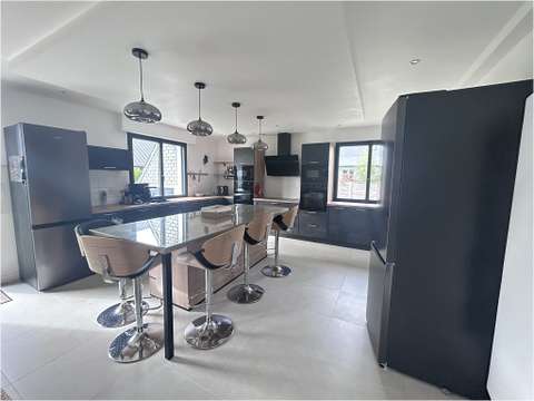 Location maison 8 pièces Saint-Erblon 35