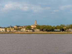 Location Maison 4 piècesSaint-Estèphe