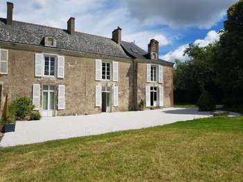 Photo Location maison Saint-Étienne-de-Montluc