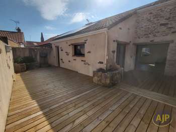Location maison 6 pièces Saint-Hilaire-de-Chaléons 44