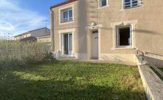 Photo Location maison Saint-Hilaire-du-Bois