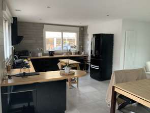 Location Maison 4 chambresSaint-Michel-Mont-Mercure