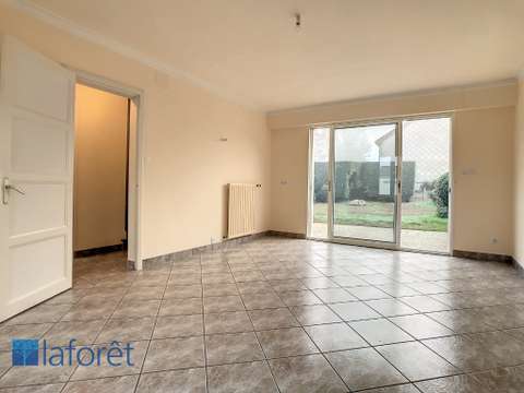 Location maison 5 pièces Saint-Pierre-Montlimart 49