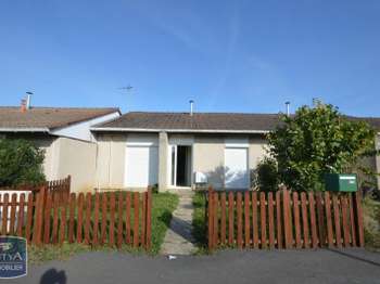 Location Maison 2 chambresSaint-Pierre-Montlimart