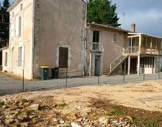 Location maison 2 pièces Saint-Yrieix-sur-Charente 16