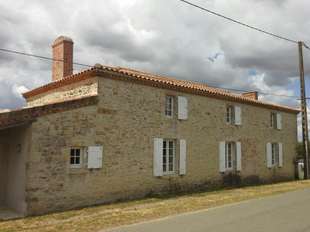 Photo Location maison Sainte-Cécile