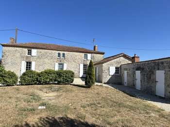 Location Maison 4 chambresSainte-Cécile