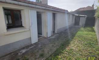 Photo Location maison Sainte-Pazanne