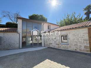 Photo Location maison Sainte-pezenne