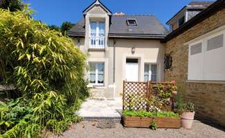 Photo Location maison Solesmes