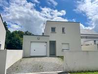 Location maison 8 pièces Location maison 8 pièces