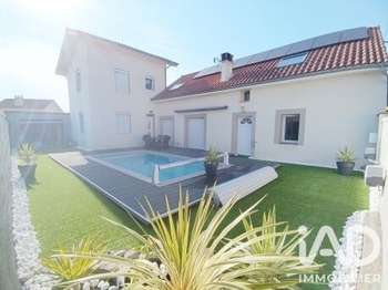 Location Maison 9 piècesTarbes