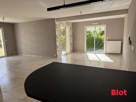 Location maison 5 pièces Vergéal 35