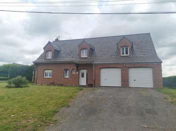 Location Maison 7 chambresVillers-en-Cauchies