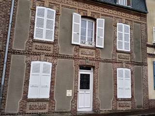 Location maison 8 pièces Location maison 8 pièces