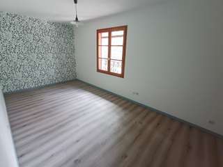 Location maison 8 pièces Location maison 8 pièces