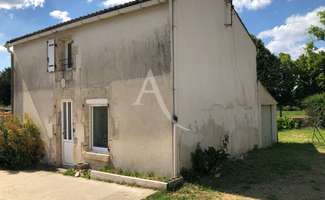 Photo Location maison Vouillé-les-Marais