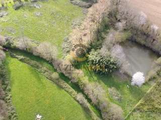 Location terrain