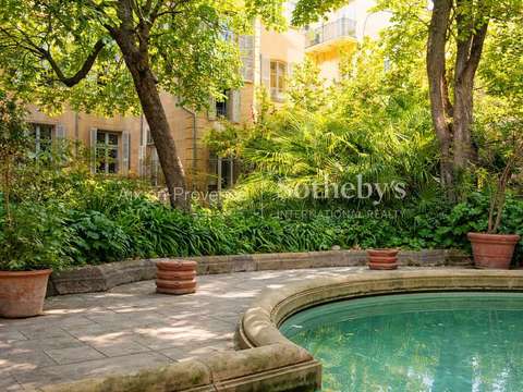 Vente appartement 8 pièces Aix-en-Provence 13