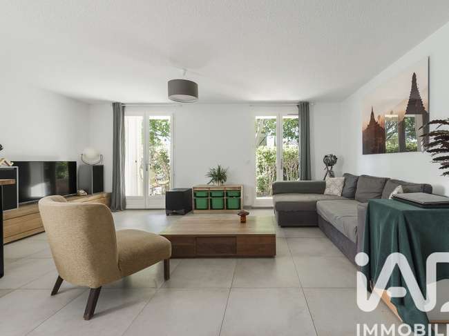 Appartement 3 pièces 71 m² · à Aix-en-Provence · 71 m² · 325 000 €