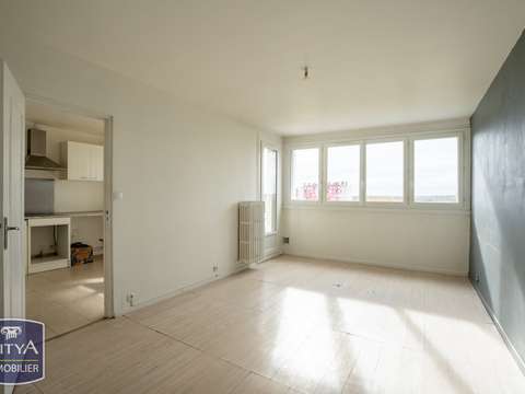 Vente appartement 3 pièces Allonnes 72