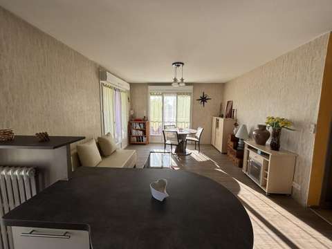 Vente appartement 3 pièces Angers Belle Beille 49