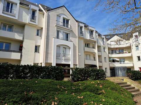Vente appartement 5 pièces Angers Saint-Serge 49