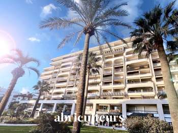 Vente Appartement 4 piècesAntibes