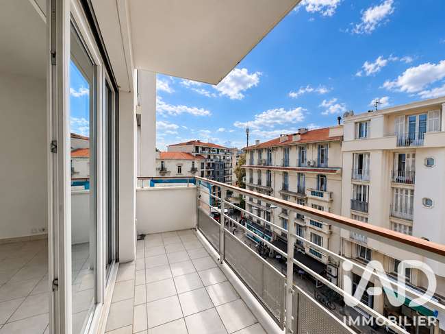 Appartement 3 pièces 75 m² · à Antibes · 75 m² · 450 000 €