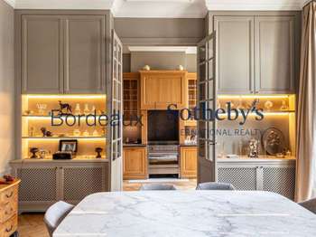Vente Appartement 4 piècesBordeaux