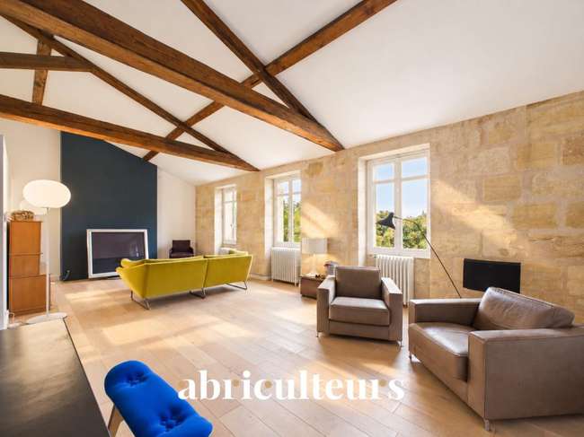 Appartement 3 pièces 94 m² · à Bordeaux · 94 m² · 660 000 €