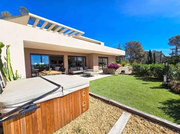Vente appartement 3 pièces Boulouris 83