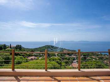 Vente appartement 4 pièces Canadel 83