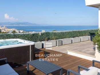 Vente Appartement 4 piècesCap-d-antibes