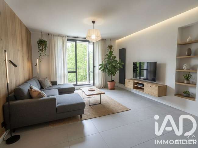 Appartement 5 pièces 92 m² · à Carros · 92 m² · 220 000 €