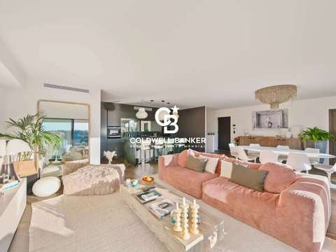 Vente appartement 6 pièces Cavaliere 83