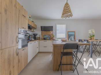 Vente Appartement 4 piècesChalles-les-Eaux