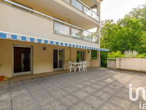 Vente Appartement 5 piècesCharbonnières-les-Bains