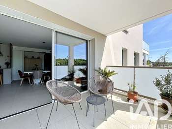 Vente Appartement 4 piècesCharbonnières-les-Bains