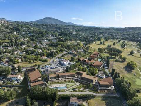 Vente appartement 4 pièces Châteauneuf-Grasse 06