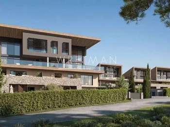Vente appartement 3 pièces Châteauneuf-Grasse 06