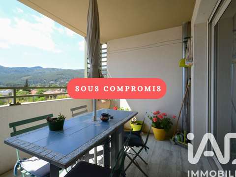 Vente appartement 2 pièces Cuges-les-Pins 13