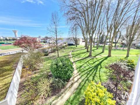 Vente appartement 4 pièces Fleury-les-Aubrais 45