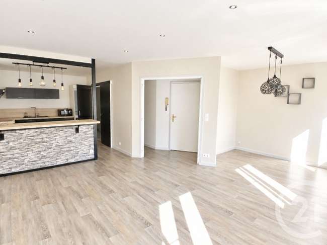 Appartement 6 pièces 94 m² · à Granville · 94 m² · 246 000 €