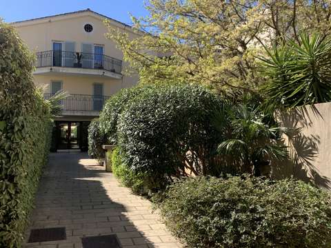 Vente appartement 4 pièces Hyères 83