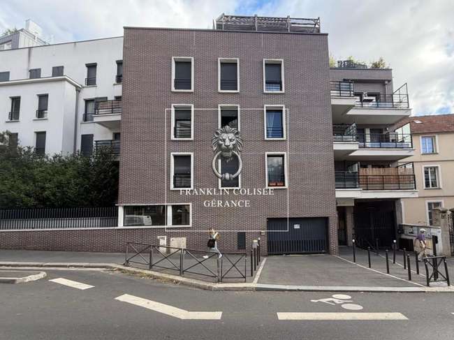 Appartement 2 pièces 43 m² · à Ivry-sur-Seine · 43 m² · 250 000 €