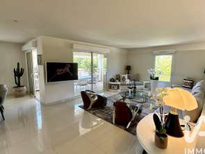 Vente Appartement 4 piècesL'Isle-sur-la-Sorgue